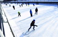 天然滑冰场——《健身贵在全民》系列之二