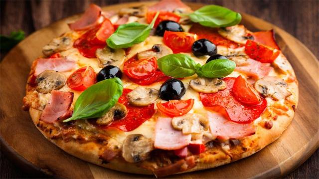 披萨自己在家也能做想吃什么放什么 营养美味轻松搞定！